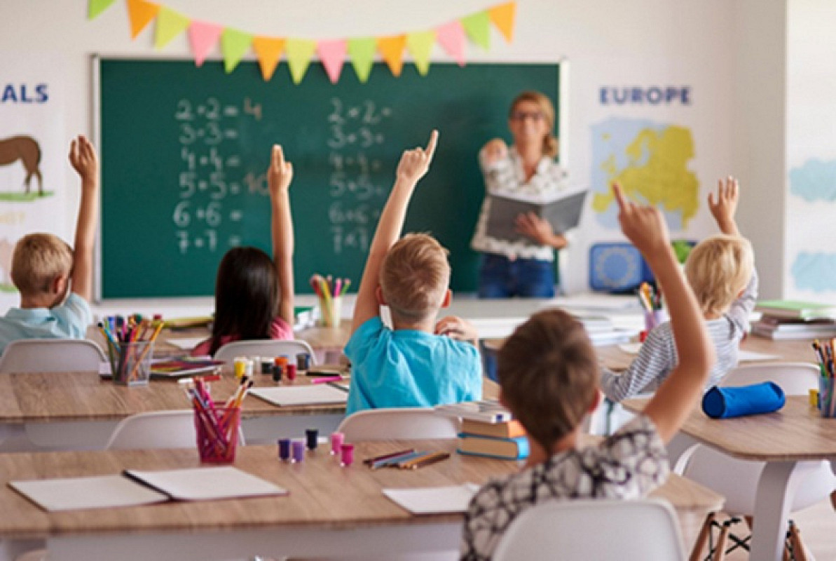 Guide to French School Education