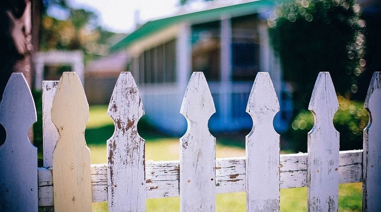 Fence Obstructing Right of Way