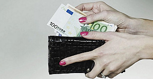 How Much Income to Live in France?